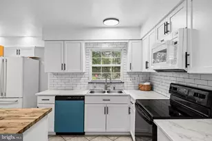 4 Arcadian Dr, Sicklerville, NJ 08081 - Photo 11