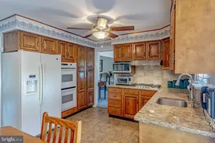 2 Bellows Ln, Cherry Hill, NJ 08002 - Photo 11