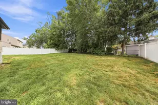 14 Buttonwood Rd, Stratford, NJ 08084 - Photo 17