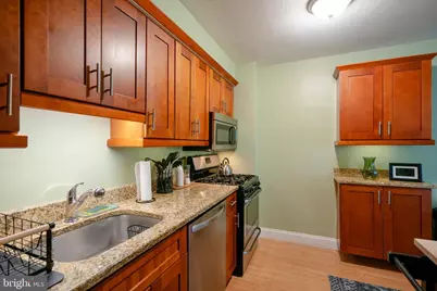 201 E Cuthbert Boulevard #D50, Haddon Township, NJ 08108 - Photo 11