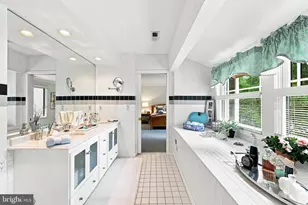 43 Southwood Dr, Cherry Hill, NJ 08003 - Photo 65