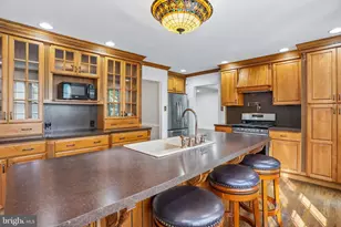 1709 Lark Ln, Cherry Hill, NJ 08003 - Photo 11