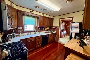 211 E Washington Ave, Magnolia, NJ 08049 - Photo 13