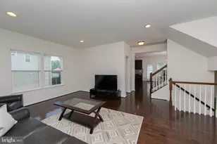 28 Regency Ct, Cherry Hill, NJ 08002 - Photo 5