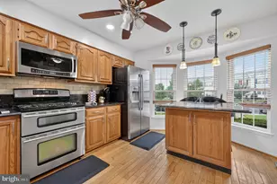 81 Pebble Ln, Gloucester Township, NJ 08012 - Photo 9