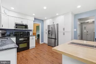 17 Briarwood Dr, Voorhees, NJ 08043 - Photo 13