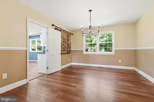 17 Briarwood Dr, Voorhees, NJ 08043 - Photo 9