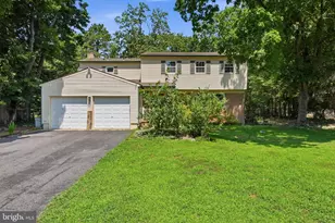 17 Briarwood Dr, Voorhees, NJ 08043 - Photo 1