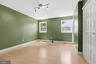 17 Briarwood Dr, Voorhees, NJ 08043 - Photo 19
