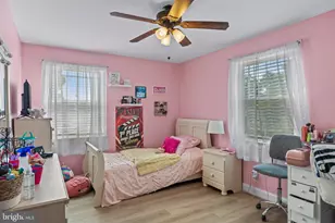 86 Deer Park Cir, Gloucester Township, NJ 08012 - Photo 13