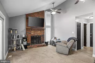 86 Deer Park Cir, Gloucester Township, NJ 08012 - Photo 11