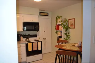 302 Doral Dr, Gloucester Township, NJ 08012 - Photo 9