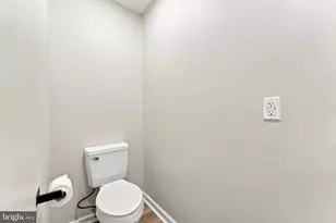 8 Villanova Ct, Berlin, NJ 08009 - Photo 31