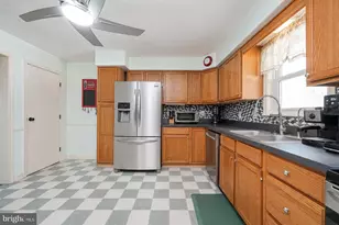 301 Main St, Gloucester Township, NJ 08029 - Photo 9