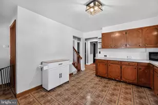 806 Highland Ave, Gloucester Township, NJ 08029 - Photo 13