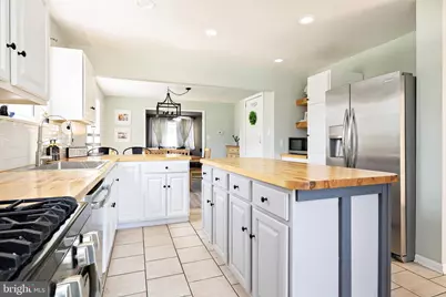 601 Station Avenue, Mount Ephraim, NJ 08059 - Photo 11