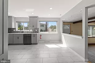 6 Stonebridge Rd, Cherry Hill, NJ 08003 - Photo 11