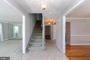 1944 Birchwood Park Dr N, Cherry Hill, NJ 08003 - Photo 3