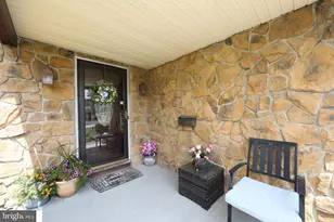 2 Clark Dr, Barrington, NJ 08007 - Photo 3