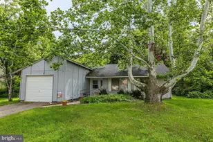 84 Eastmont Ln, Sicklerville, NJ 08081 - Photo 1