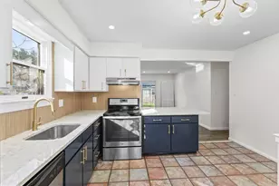 17 Briarcreek Dr, Voorhees, NJ 08043 - Photo 9