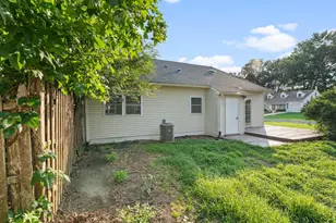 17 Briarcreek Dr, Voorhees, NJ 08043 - Photo 33