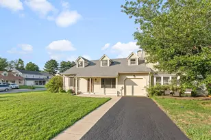 17 Briarcreek Dr, Voorhees, NJ 08043 - Photo 3