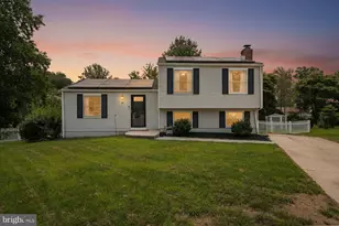 17 Foxwood Ct, Sicklerville, NJ 08081 - Photo 1