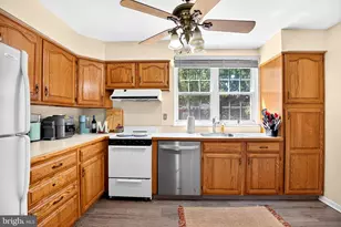 101 Laureba Ave, Stratford, NJ 08084 - Photo 7