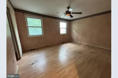 160 Fenway Avenue, Waterford Township, NJ 08004 - Photo 9
