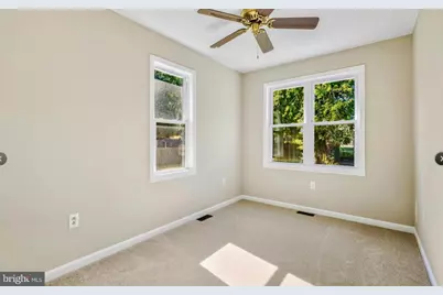 435 Velde Avenue, Pennsauken, NJ 08110 - Photo 3