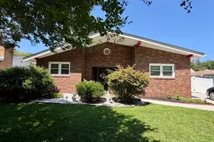 608 Lakeview Ave, Laurel Springs, NJ 08021 - Photo 1