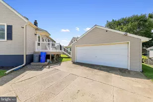 300 Mercer Ave, Bellmawr, NJ 08031 - Photo 9