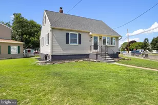 300 Mercer Ave, Bellmawr, NJ 08031 - Photo 5