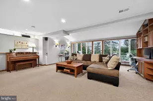 14 Lamp Post Ln, Cherry Hill, NJ 08003 - Photo 11