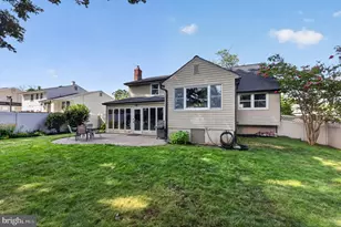 14 Lamp Post Ln, Cherry Hill, NJ 08003 - Photo 25
