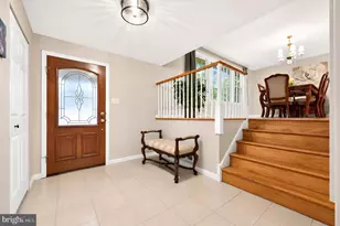 14 Lamp Post Ln, Cherry Hill, NJ 08003 - Photo 3