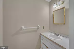 1 Chateau Dr, Cherry Hill, NJ 08003 - Photo 43