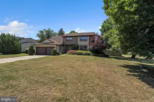 1 Chateau Dr, Cherry Hill, NJ 08003 - Photo 19