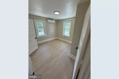 303 Paris Avenue, Brooklawn, NJ 08030 - Photo 15