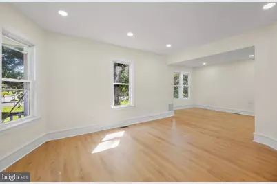 302 W Washington Avenue, Magnolia, NJ 08049 - Photo 9