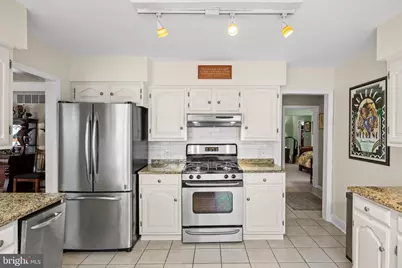 505 W Crystal Lake Avenue, Haddon Township, NJ 08033 - Photo 7