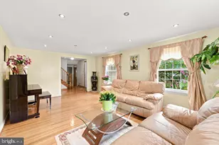 557 Covered Rd, Cherry Hill, NJ 08034 - Photo 5