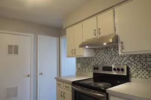 17 Lehigh Ct, Sicklerville, NJ 08081 - Photo 3