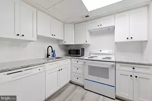 906 Timber Creek Rd, Clementon, NJ 08021 - Photo 1