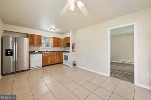 44 Hampshire Rd, Sicklerville, NJ 08081 - Photo 5