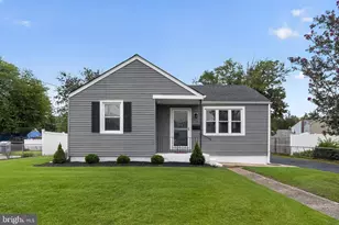 32 Stanford Rd, Cherry Hill, NJ 08034 - Photo 1