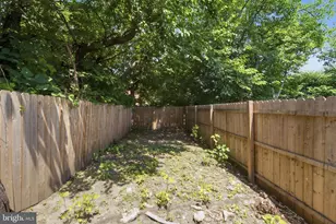 1275 Everett St, Camden, NJ 08104 - Photo 25