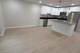 568 Pfeiffer St, Camden, NJ 08103 - Photo 5