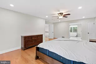 107 Renaissance Dr, Cherry Hill, NJ 08003 - Photo 35